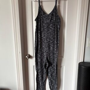 Torrid Black and Gray Textured Top